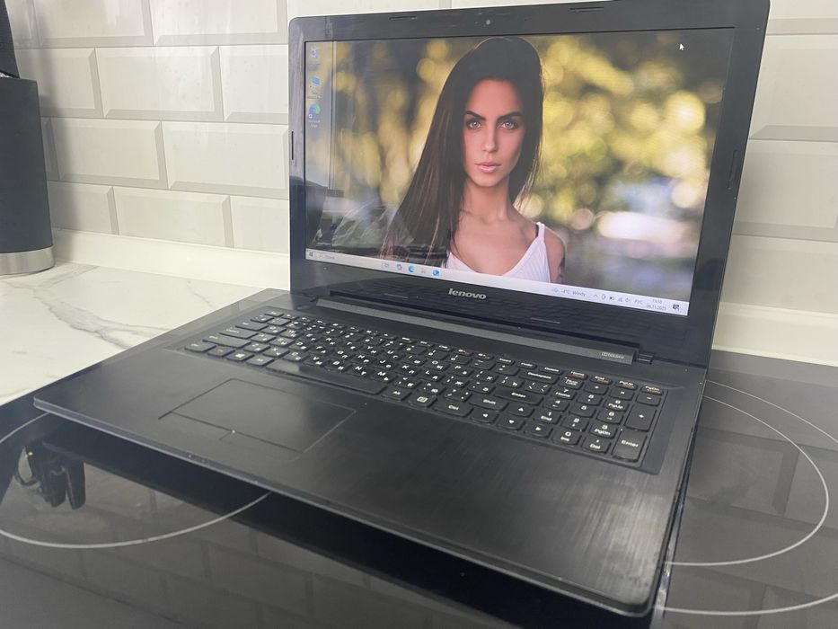 Ноутбук Lenovo в хорошем состоянии