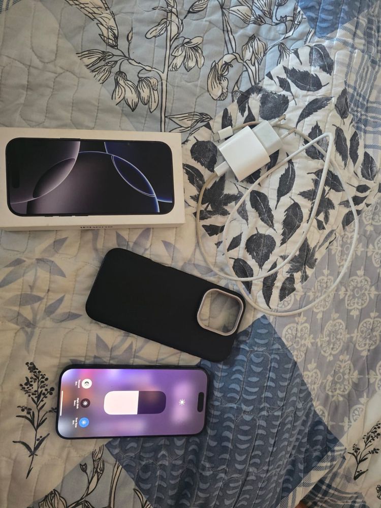 Iphone 16 pro 1TB СРОЧНО