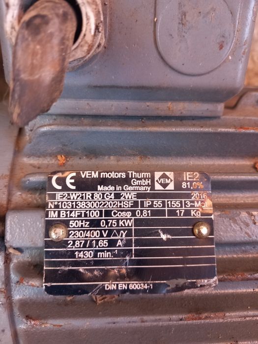 Motor  cu reductor.