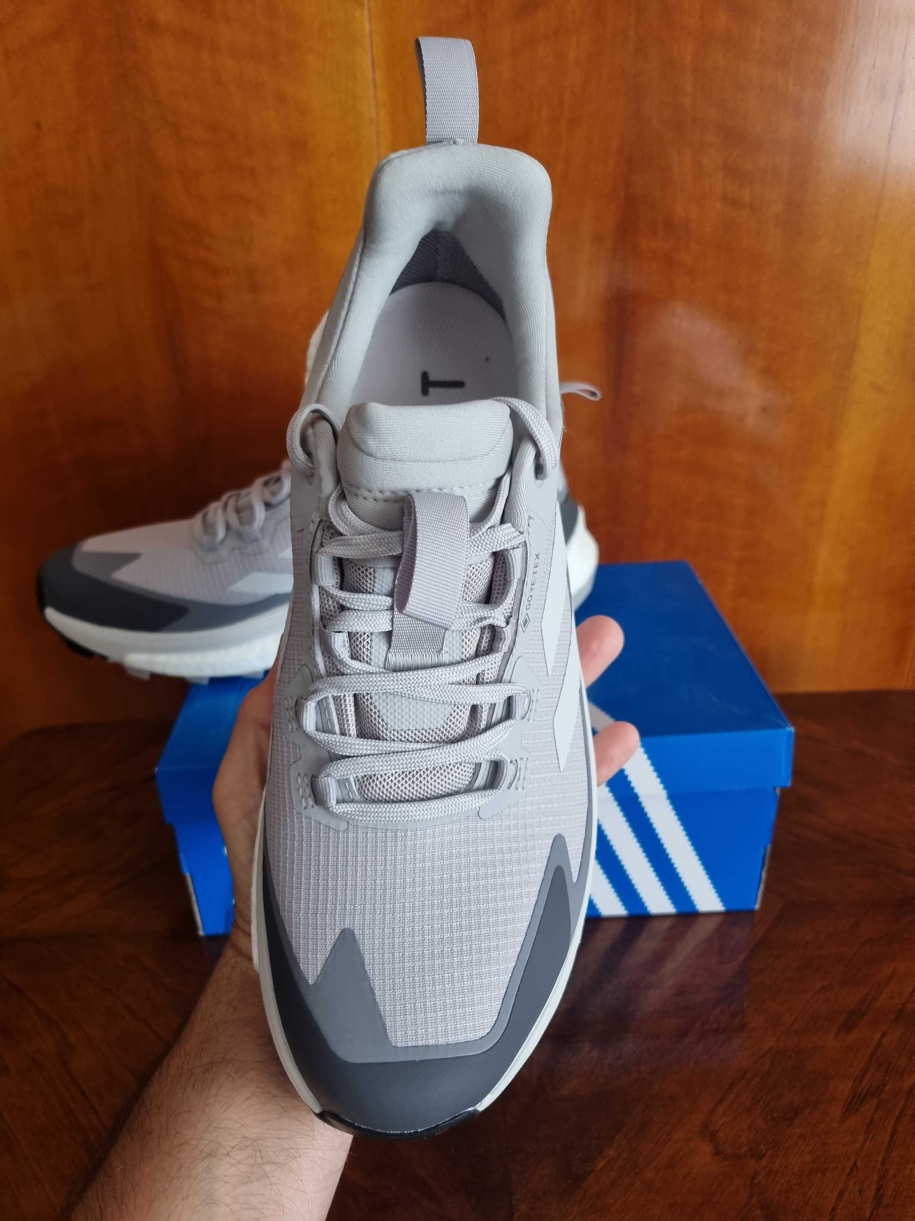 Sneakers Adidas Terrex goretex ultraboost (pentru drumetii)
