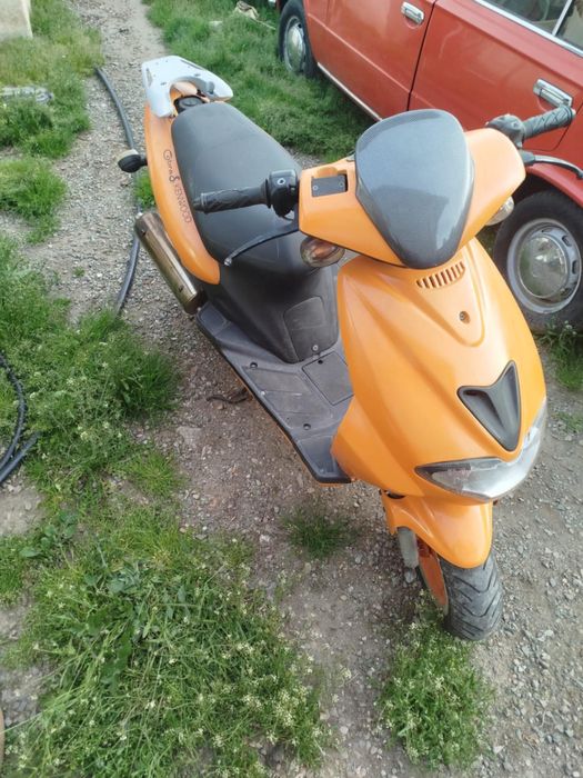 Scuter Keeway 49 cc 2t 1200 lei