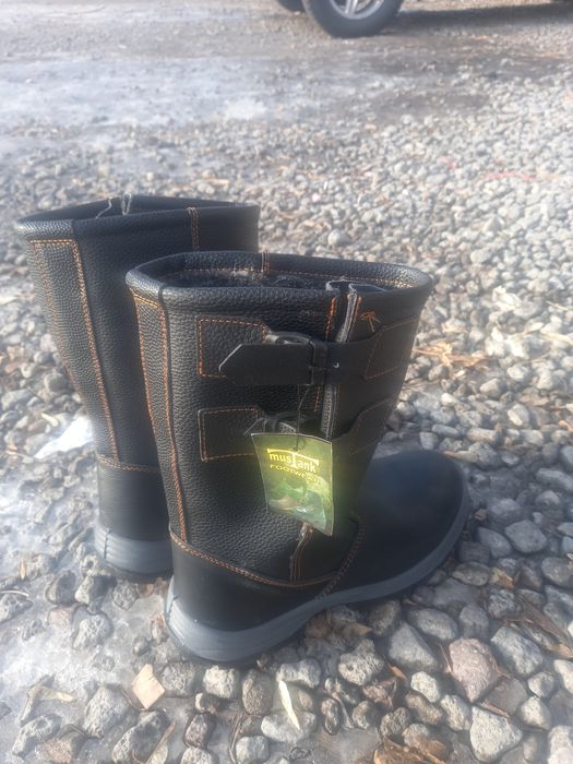 Продаётся обувь зима