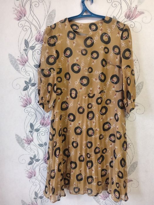 Продам женскую одежду