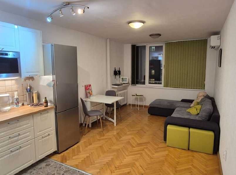 Дава се под наем Четиристаен апартамент в София, Гео Милев - 100 кв.м за 765 € - Снимка #2