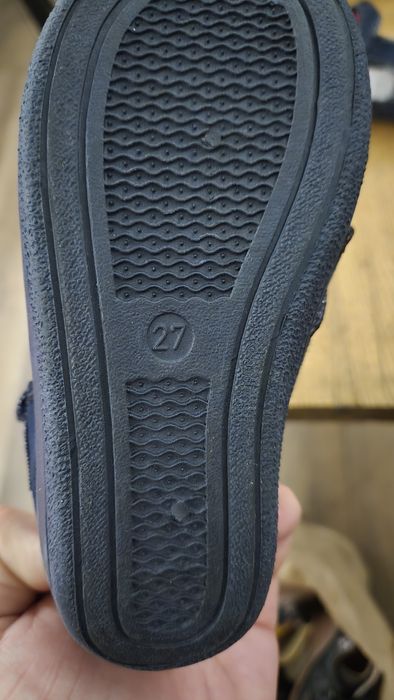 Пантофи за момиче 27номер