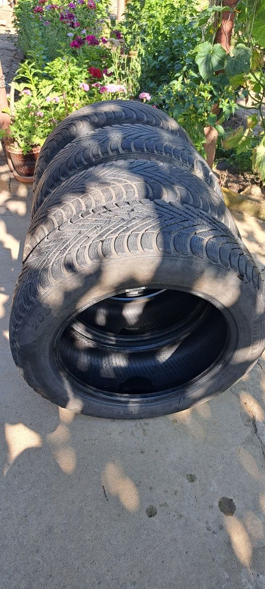 Pirelli cinturato 205/55/16