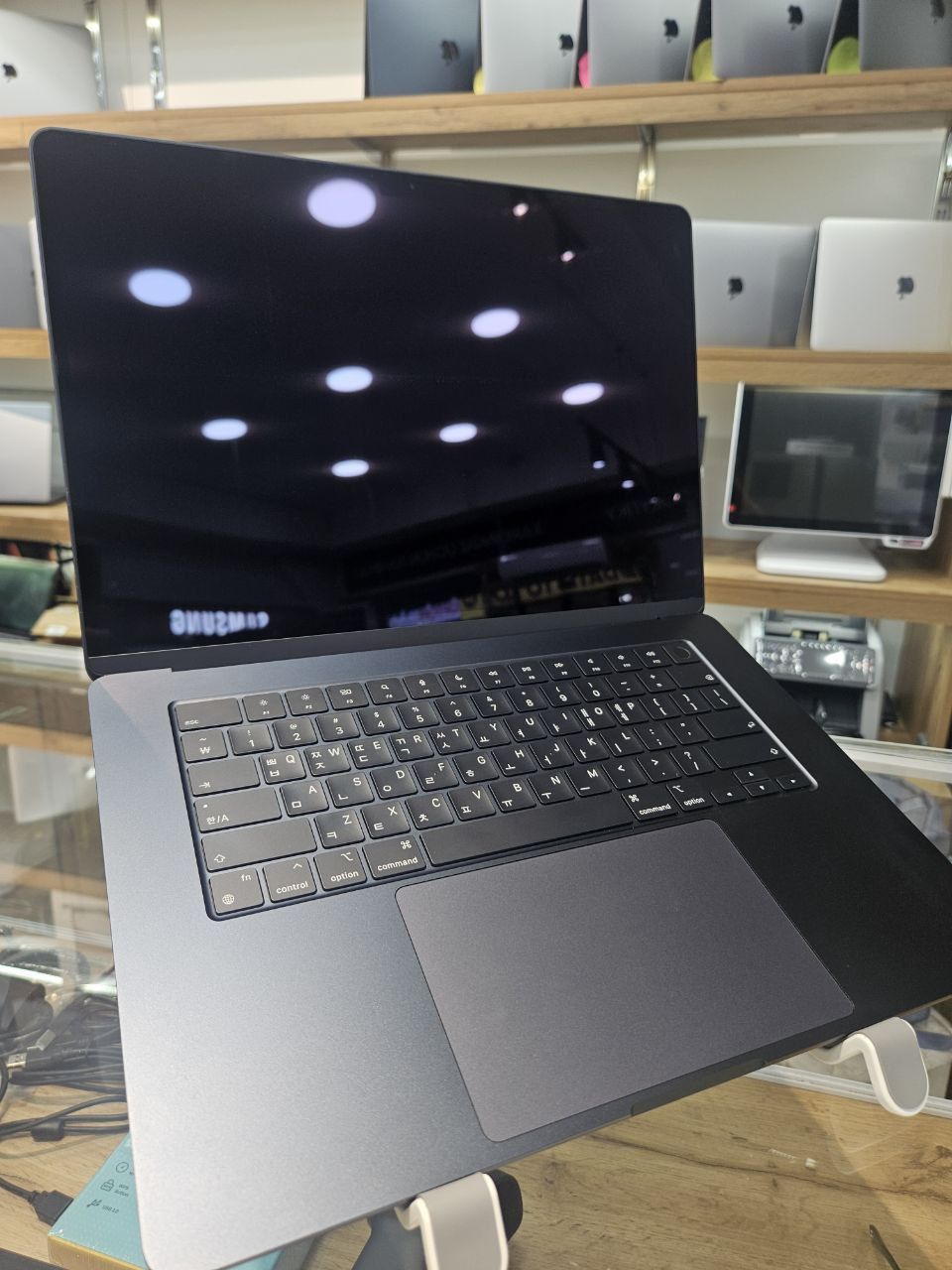 MacBook Air M2  .