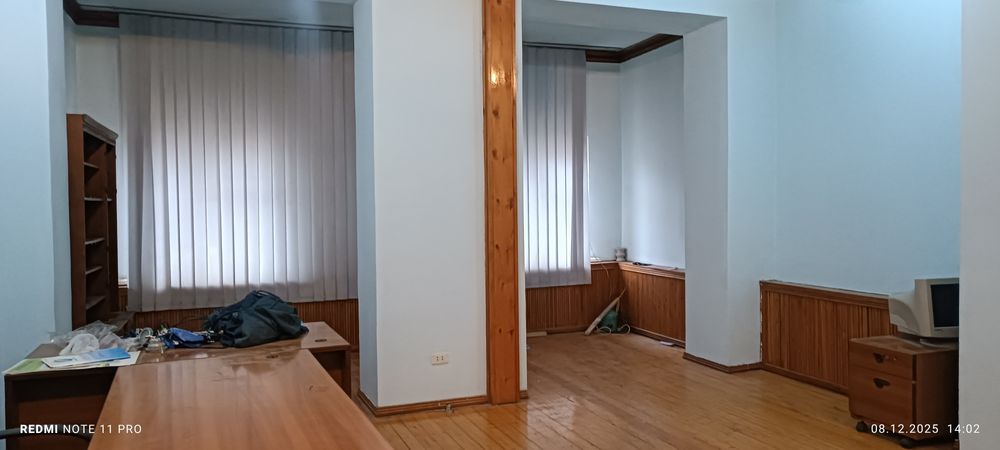 Сдаётся 140м2, 4 комнаты. У парка им. Фуркат. на долгий срок.