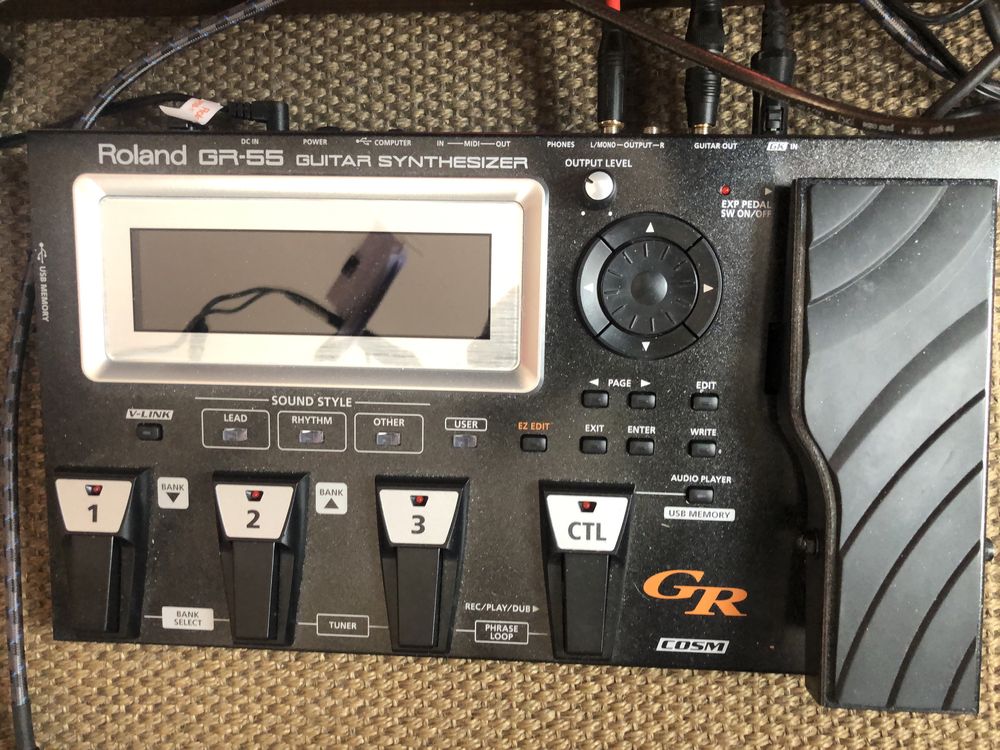 guitar synthesiser roland gr-55