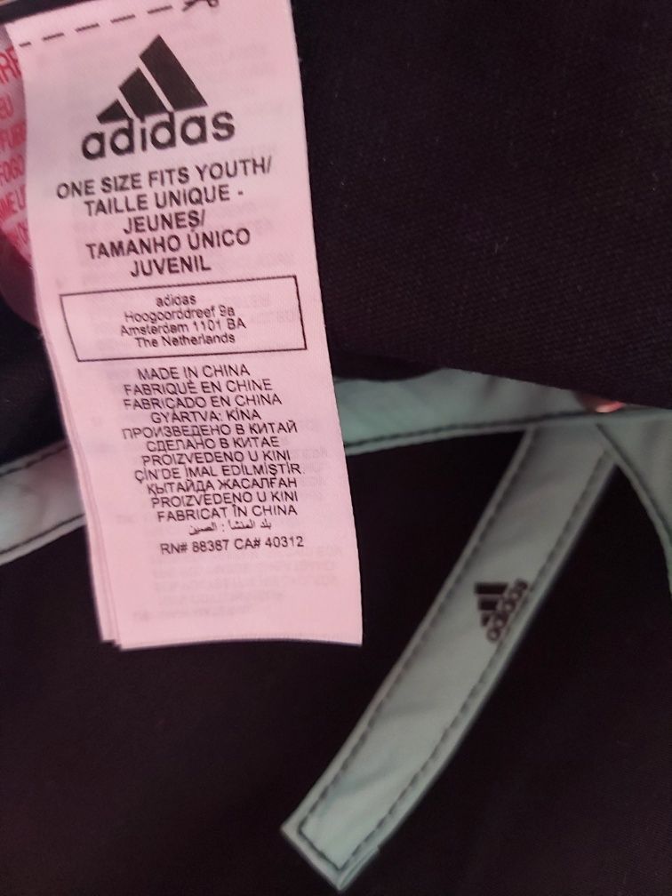 Шапка Adidas. За девойка