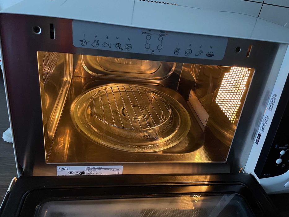Cuptor microunde semiprofesional Whirlpool ATI 315