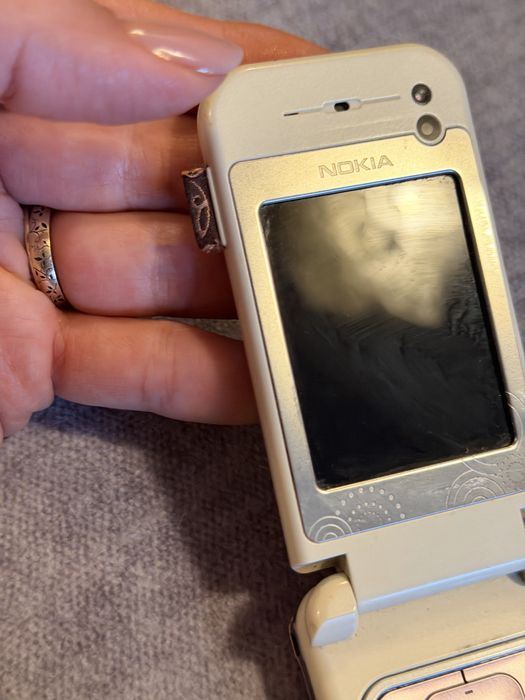 Nokia 7390 L’Amour Collection