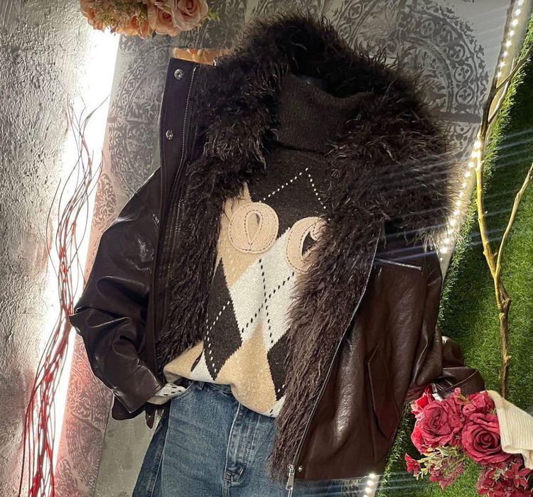 Актуален цвят кожено яке