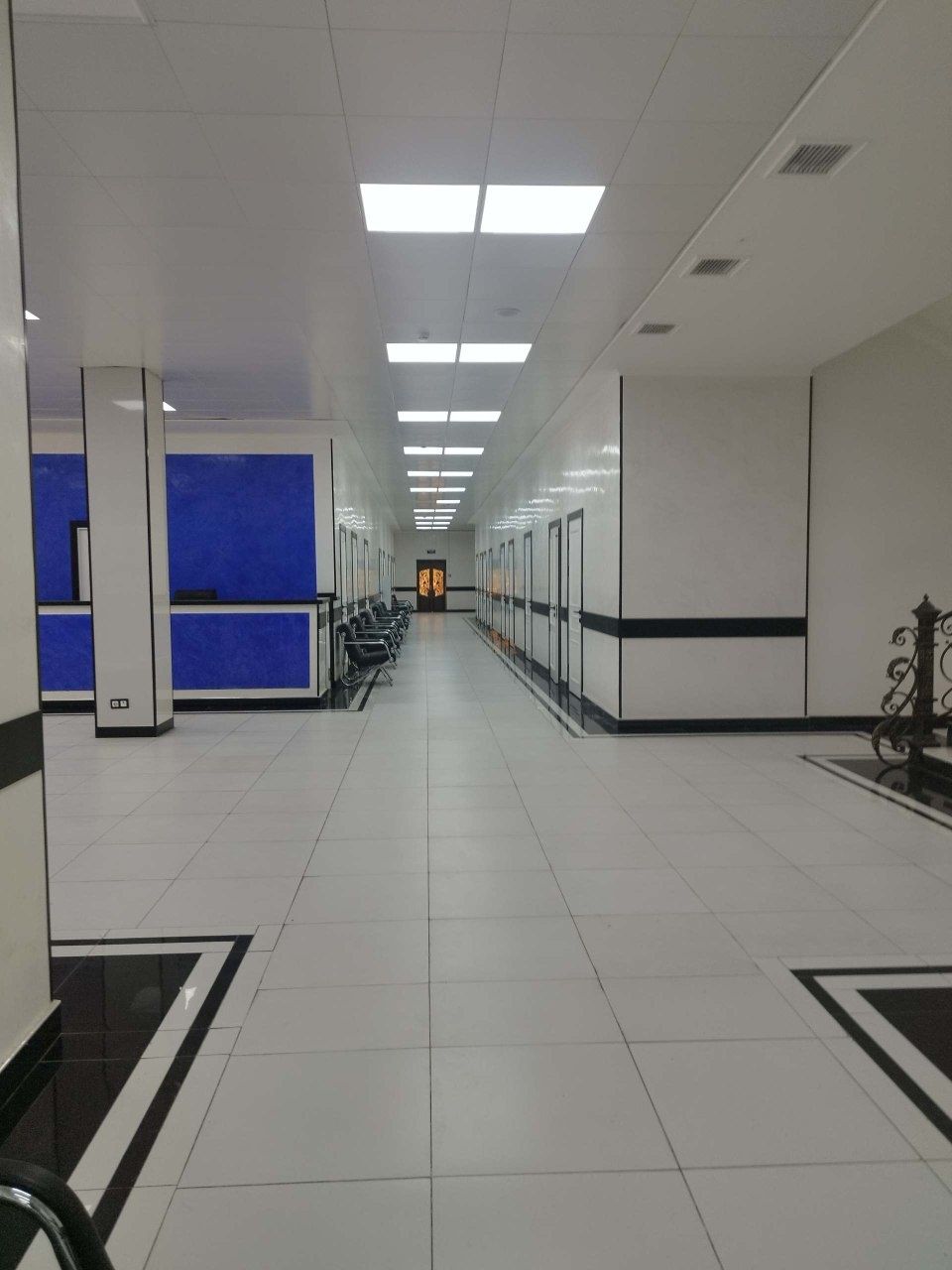 Biznes в Центре Яккасарая 5этажное Здание. Срочно продаётся.