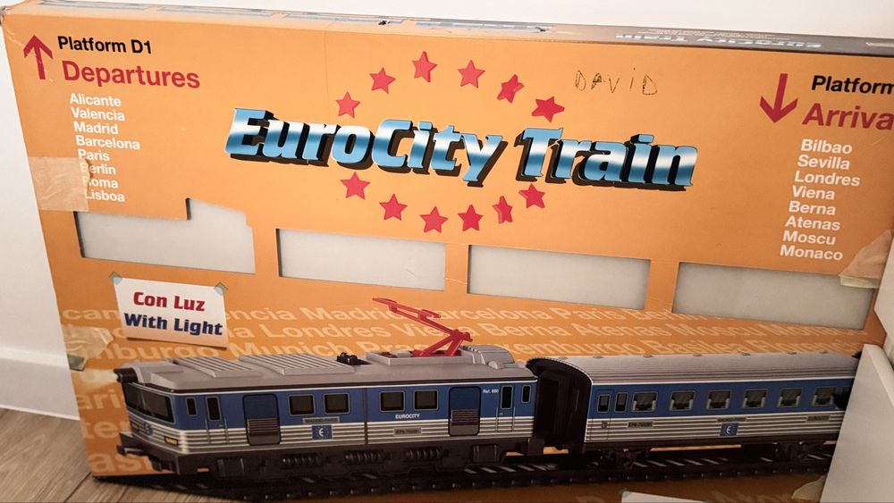 Trenulet electric de jucarie