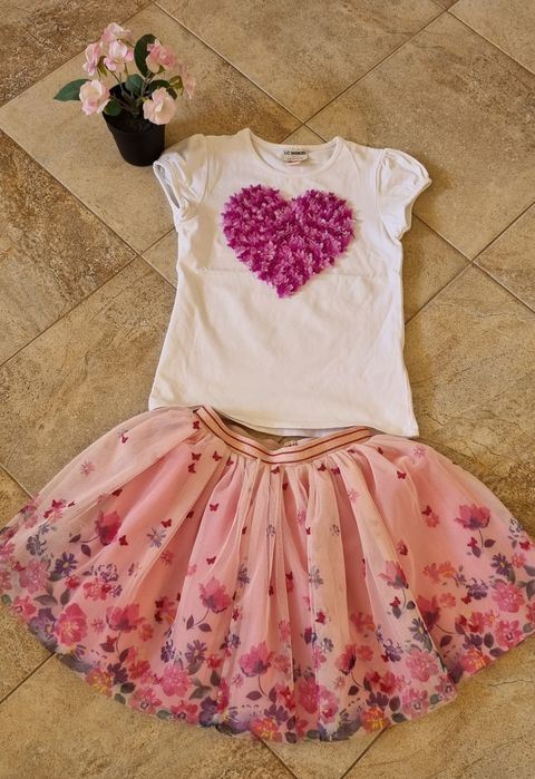 Îmbrăcăminte vara fete 128-134 tricou fusta salopeta