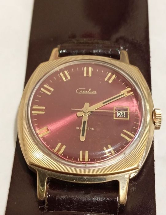 В продаже часы производства СССР восток полет слава