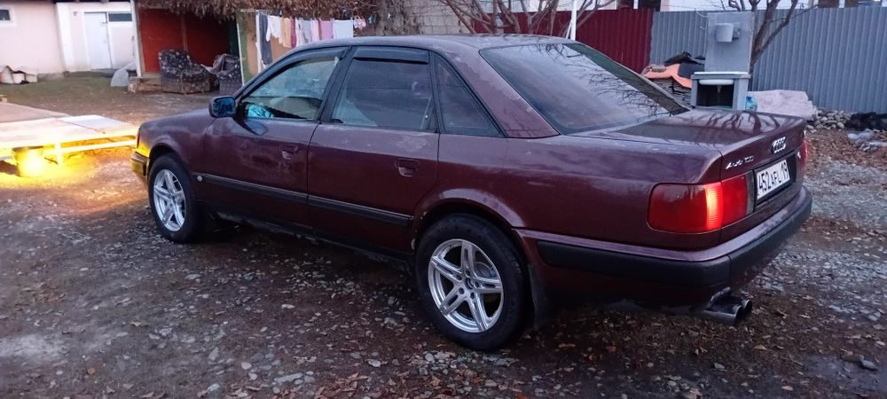Продам Ауди 100 С4