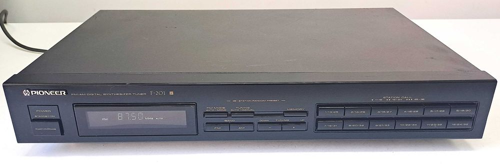 Pioneer F 201 muzica AM FM Made in UK muzica