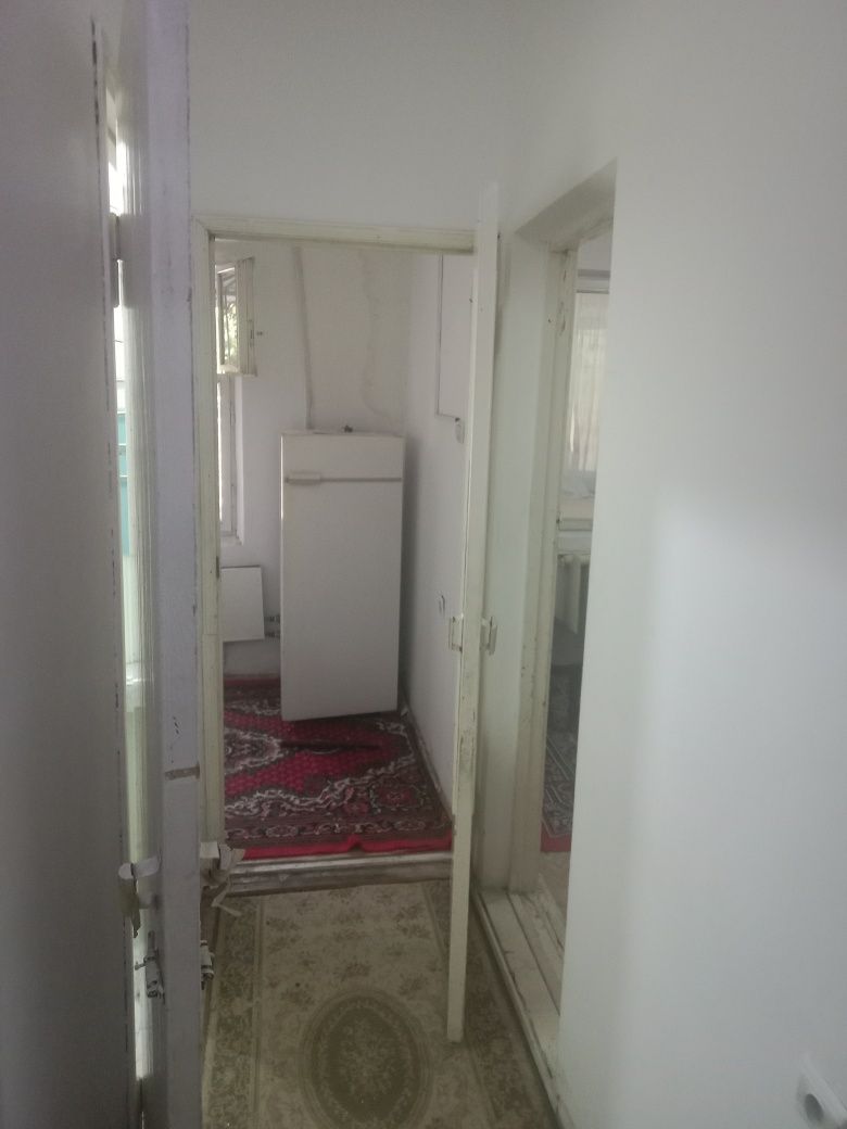 Arenda chorsu qoratosh 1 etaj oyla bolar izlar