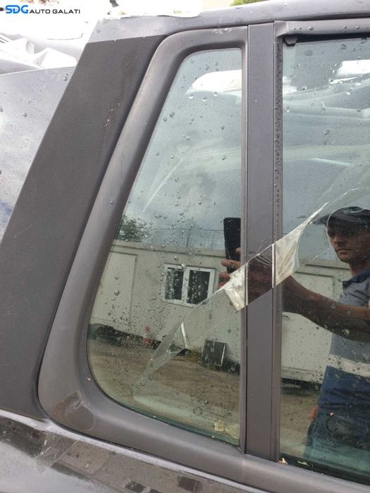 Geam Sticla Fix de pe Usa Portiera Dreapta Spate Renault Clio 3 2005 - 2014