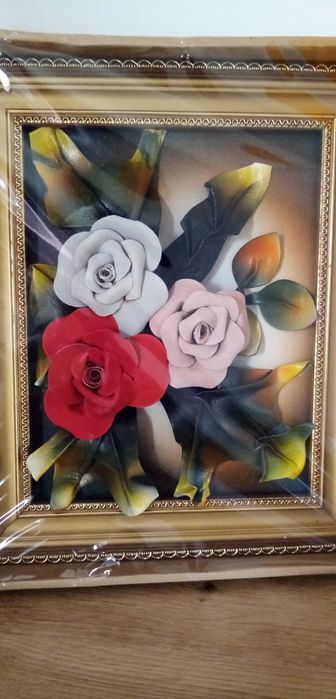 Tablou in relief flori, trandafiri, piele, 27x32, cm nou