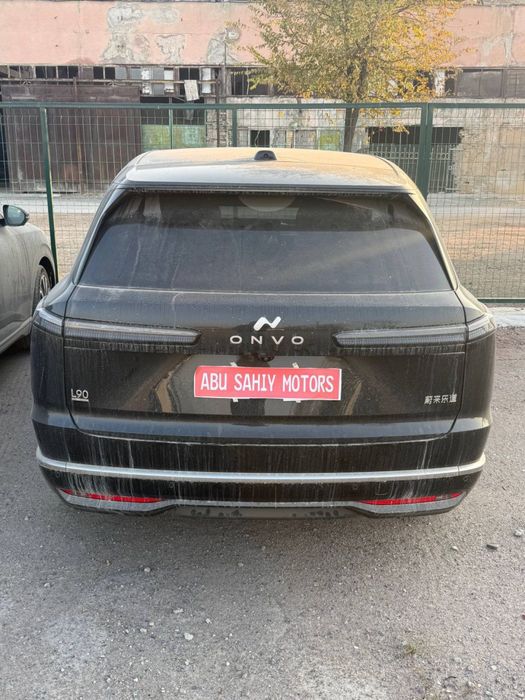 Onvo L90 Nio dan toshkent avtosalonda