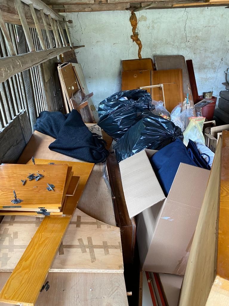 Debarasam apartamente poduri,beciuri, mobila