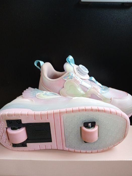 Маратонки с колелца