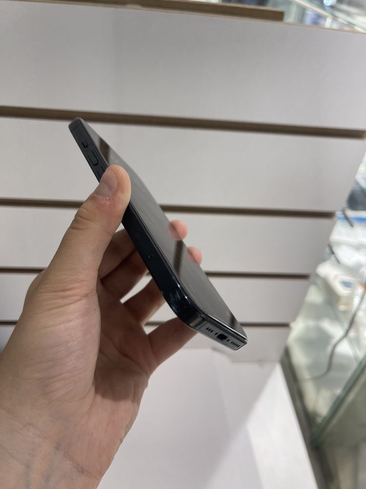 iPhone 15, 128, 87%