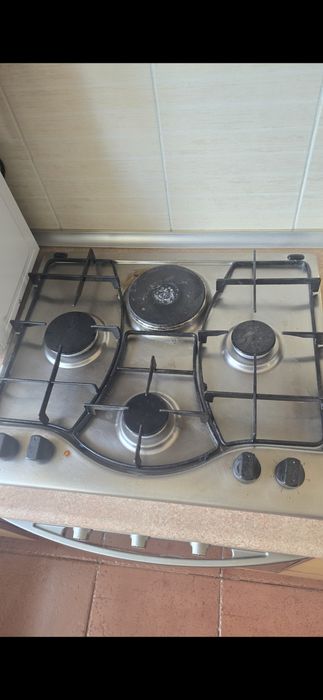 Продам газплиту в отличном состоянии