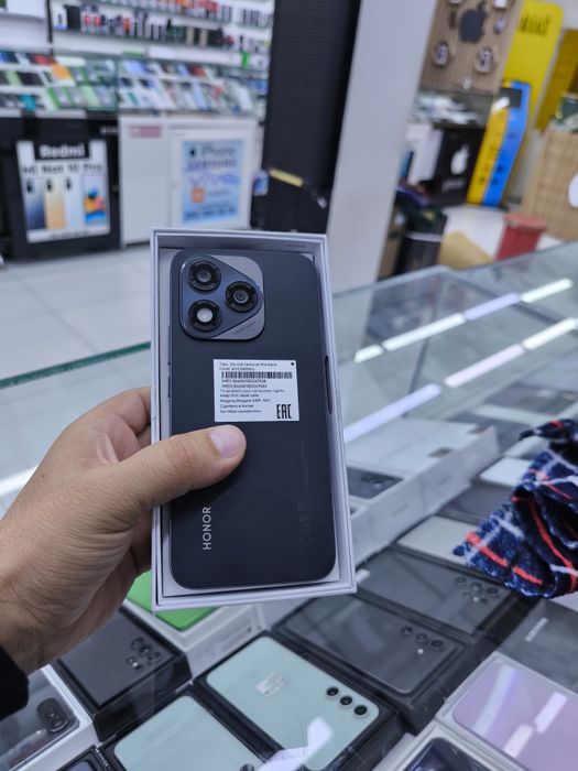 xonor 400 lite 8/256 qora