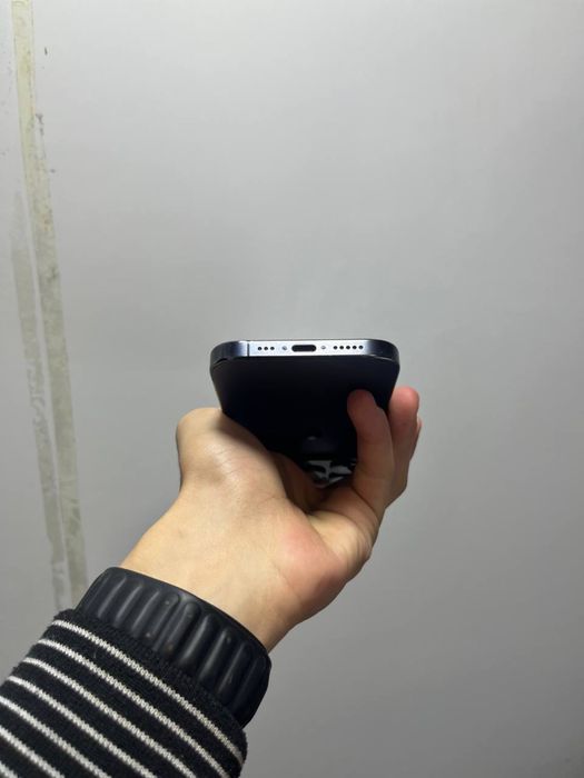 Iphone 15pro 256gb karobkali 2ta sim