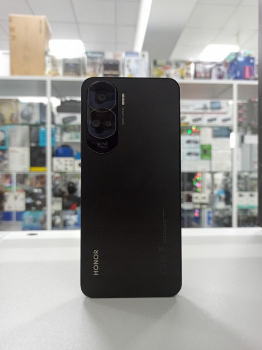 Honor 90lite , 8/256gb.