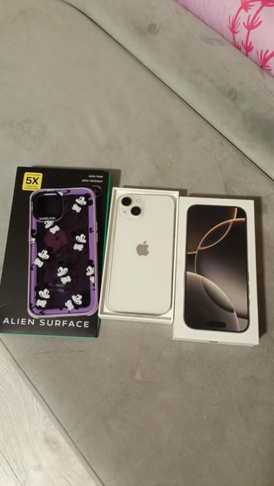 Vand Iphone 13 folosit foarte putin !