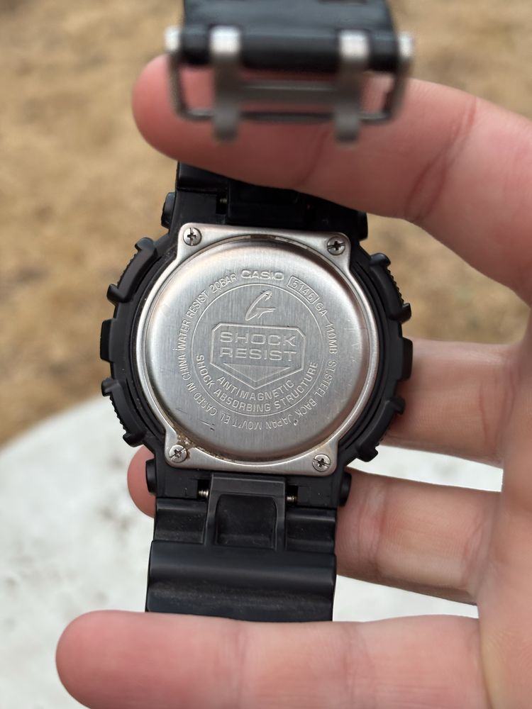 CASIO G-Shock GA-110 — оригинален спортен часовник