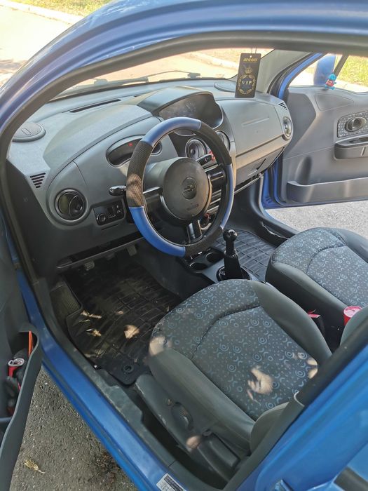 Vând Chevrolet Spark