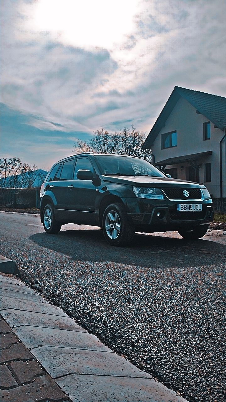 Vând Suzuki Grand Vitara