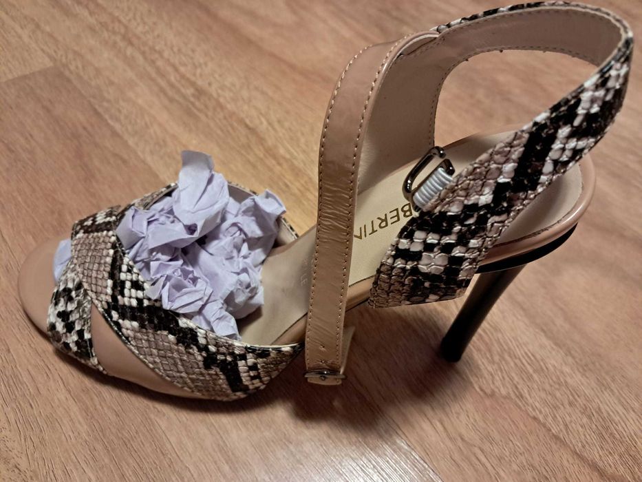 Sandale Enzo Bertini, mărimea 38, toc 10 cm, piele