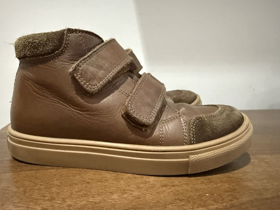 Ghete Petit Nord Copenhagen, imblanite din piele maro, marimea 31