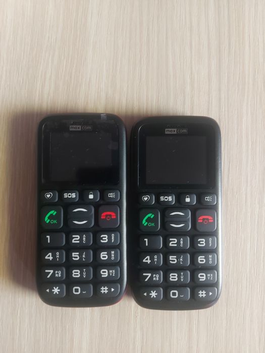 Vând doua telefoane Maxcom MM428BB