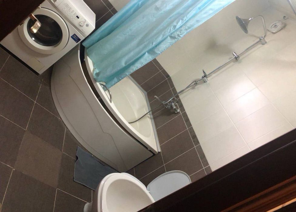 Срочно Продаётся Ракате 3/1/4 с мебелью техникой ремонт хороший!