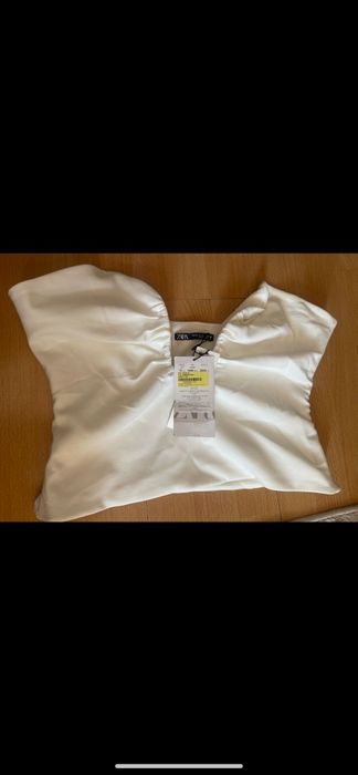 Top Zara nou alb