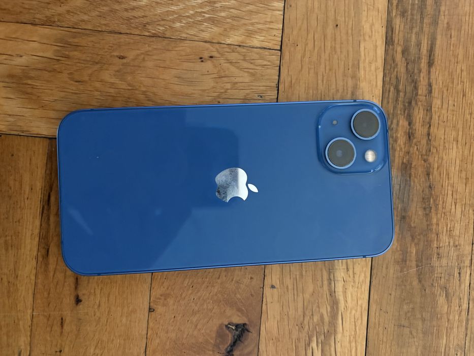 Iphone 13 dark blue