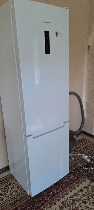 Холодильник индезит