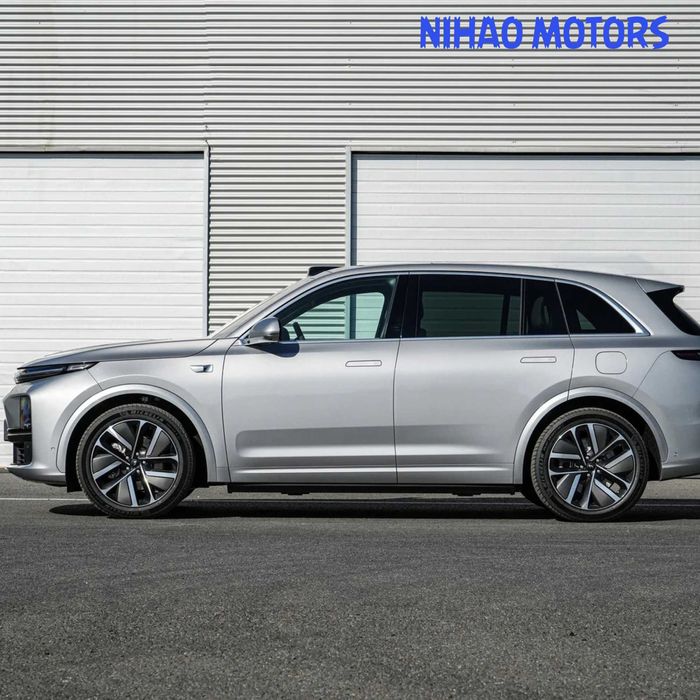 Lixiang L7 — премиум-гибрид под заказ из Китая (доставка от 10 дней)