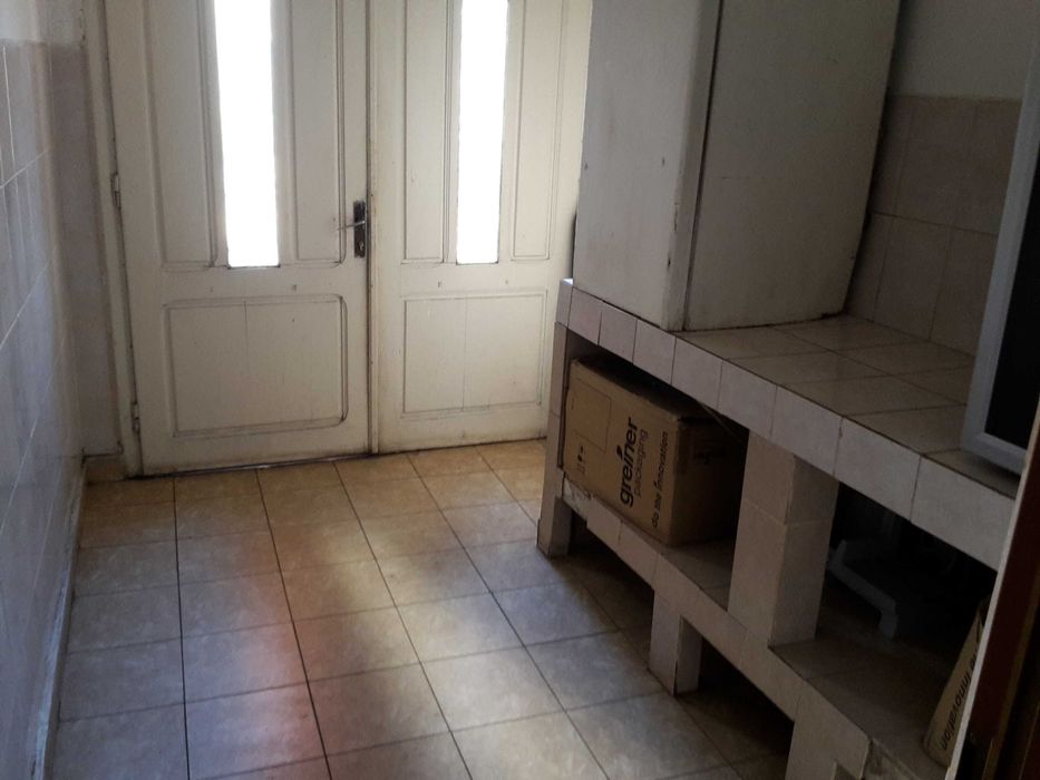 De vanzare cladire Hotel + Restaurant