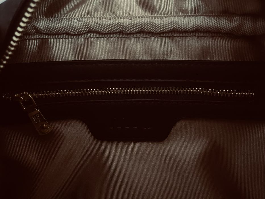 Продаю сумку за недорого!!miu miu