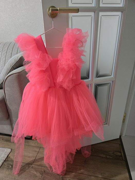 Продам платье для девочки