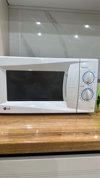 Срочно продам микроволнувую печь